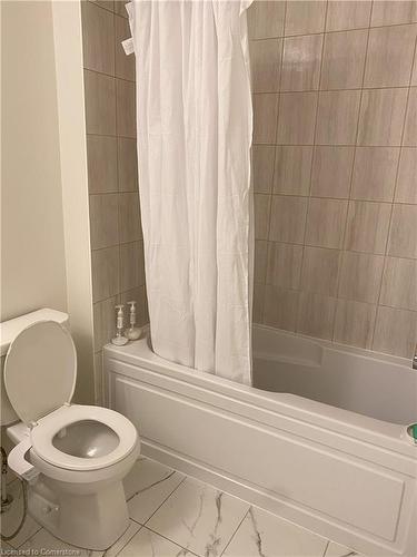 199 Wilmot Road, Brantford, ON - Indoor Photo Showing Bathroom