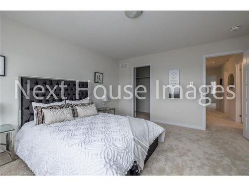 12-8317 Mulberry Drive, Niagara Falls, ON - Indoor Photo Showing Bedroom