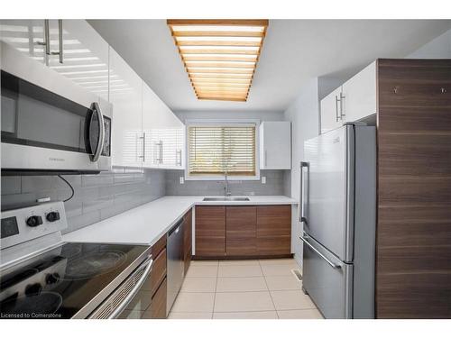 22-120 Quigley Road, Hamilton, ON - Indoor Photo Showing Kitchen With Stainless Steel Kitchen