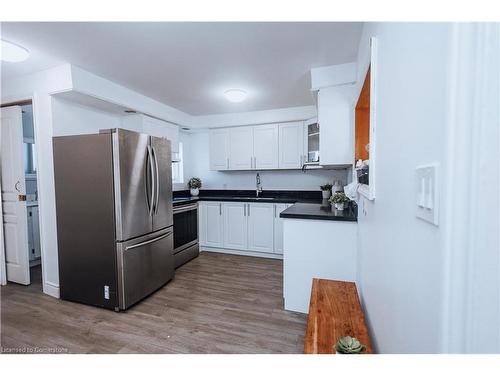 196 Graham Street, Woodstock, ON - Indoor Photo Showing Kitchen