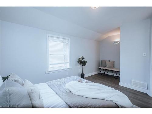 196 Graham Street, Woodstock, ON - Indoor Photo Showing Bedroom