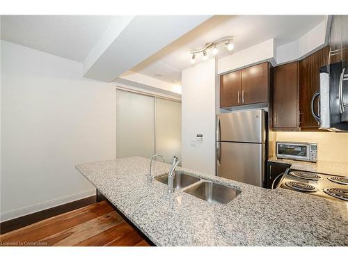 1404-38 The Esplanade, Toronto, ON - Indoor Photo Showing Kitchen With Double Sink