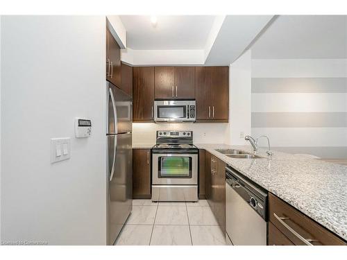 1404-38 The Esplanade, Toronto, ON - Indoor Photo Showing Kitchen With Double Sink