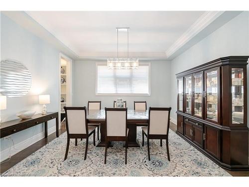 147 Mcwilliams Crescent, Oakville, ON - Indoor Photo Showing Dining Room