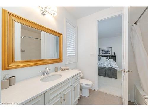 147 Mcwilliams Crescent, Oakville, ON - Indoor Photo Showing Bathroom