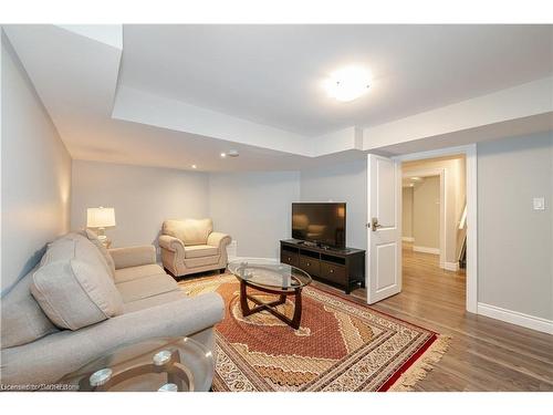 147 Mcwilliams Crescent, Oakville, ON - Indoor Photo Showing Living Room