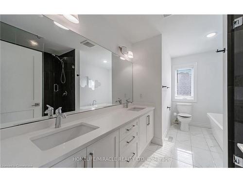 3319 Regiment Road, London, ON - Indoor Photo Showing Bathroom