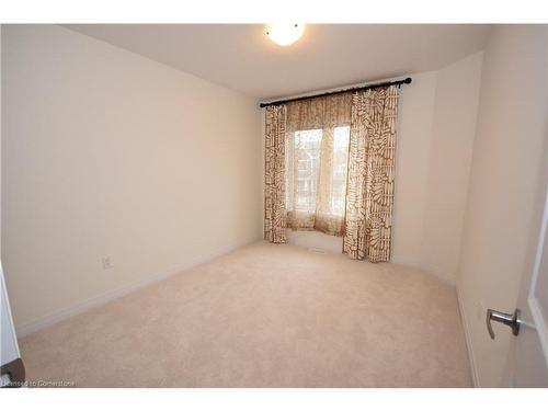 12 Velvet Way, Thorold, ON - Indoor Photo Showing Other Room