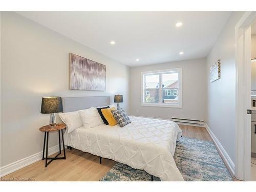 58-5659 Glen Erin Drive, Mississauga, ON - Indoor Photo Showing Bedroom