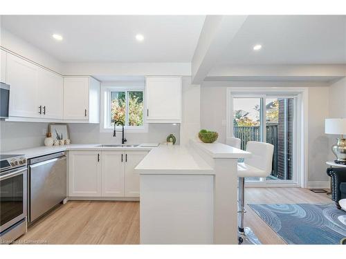 58-5659 Glen Erin Drive, Mississauga, ON - Indoor Photo Showing Kitchen With Stainless Steel Kitchen With Double Sink