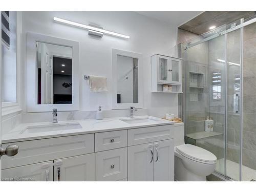 19-2880 Headon Forest Drive, Burlington, ON - Indoor Photo Showing Bathroom