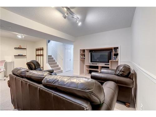 19-2880 Headon Forest Drive, Burlington, ON - Indoor Photo Showing Other Room