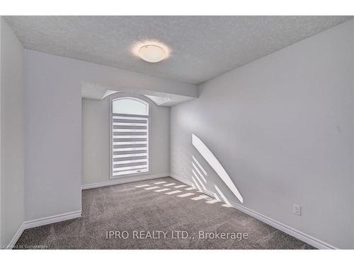 54 Pondcliffe Drive, Kitchener, ON - Indoor Photo Showing Other Room