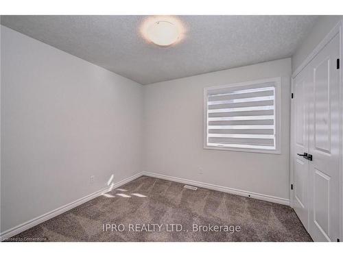 54 Pondcliffe Drive, Kitchener, ON - Indoor Photo Showing Other Room