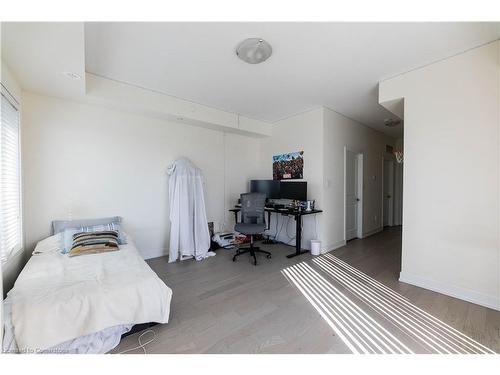 82 William Duncan Road, Toronto, ON - Indoor Photo Showing Bedroom