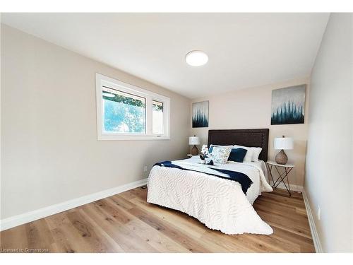 65 Loraine Drive, St. Catharines, ON - Indoor Photo Showing Bedroom