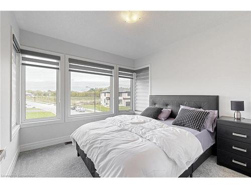 24 Nicort Road, Wasaga Beach, ON - Indoor Photo Showing Bedroom