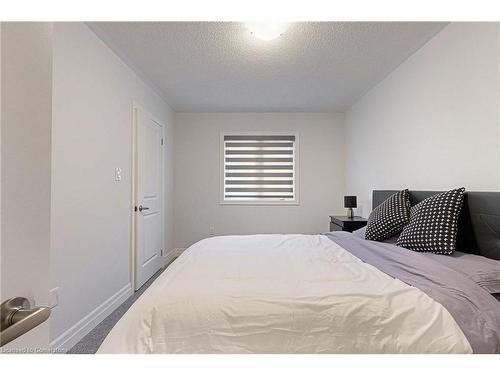 24 Nicort Road, Wasaga Beach, ON - Indoor Photo Showing Bedroom