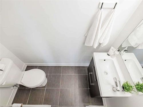 11-39 Hays Boulevard, Oakville, ON - Indoor Photo Showing Bathroom