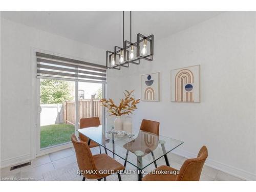 3485 4Th Line, Oak Heights, ON - Indoor Photo Showing Dining Room