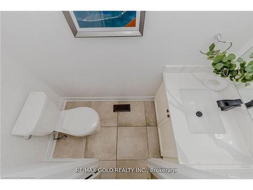 3485 4Th Line, Oak Heights, ON -  Photo Showing Bathroom