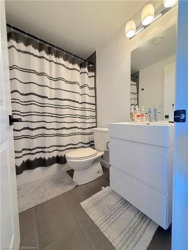 713-7 Erie Avenue, Brantford, ON - Indoor Photo Showing Bathroom