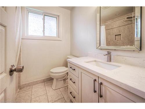 61 Winter Avenue, Cambridge, ON - Indoor Photo Showing Bathroom