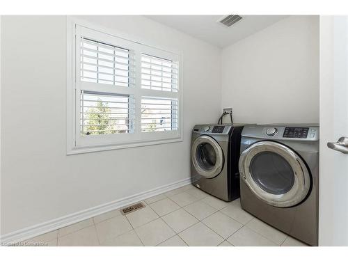 6 West Oak Trail, Kitchener, ON - Indoor Photo Showing Laundry Room