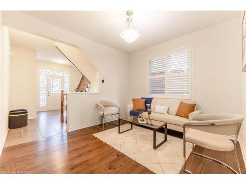 6 West Oak Trail, Kitchener, ON - Indoor Photo Showing Living Room