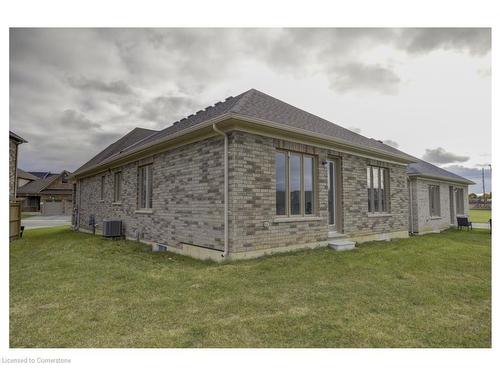 4 Harwood Street, Tillsonburg, ON - Outdoor