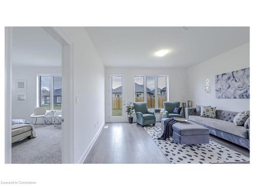 4 Harwood Street, Tillsonburg, ON - Indoor Photo Showing Living Room