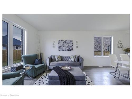 4 Harwood Street, Tillsonburg, ON - Indoor Photo Showing Living Room