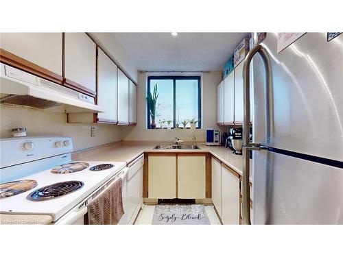 1205-99 Blackwell Avenue, Toronto, ON - Indoor Photo Showing Kitchen With Double Sink