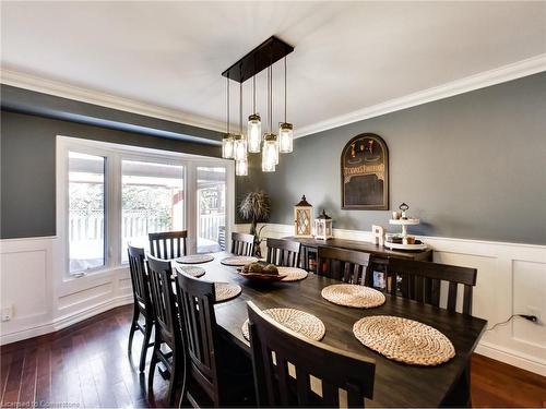 2051 Deer Run Avenue, Burlington, ON - Indoor Photo Showing Dining Room