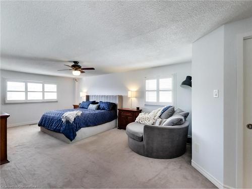 2051 Deer Run Avenue, Burlington, ON - Indoor Photo Showing Bedroom