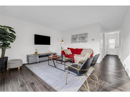 12-293 Limeridge Road W, Hamilton, ON - Indoor Photo Showing Living Room