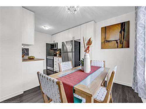 12-293 Limeridge Road W, Hamilton, ON - Indoor Photo Showing Dining Room