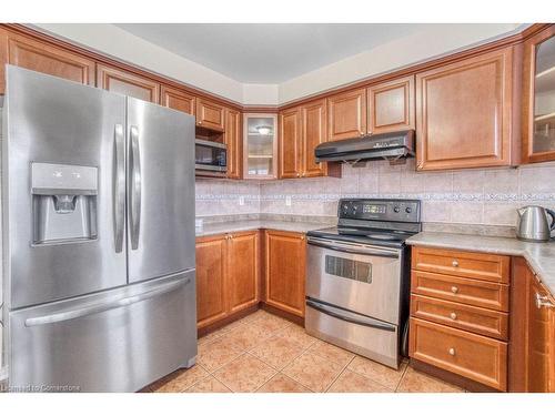 149 Brisdale Drive, Brampton, ON - Indoor Photo Showing Kitchen