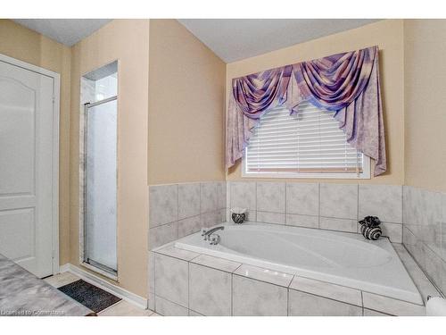 149 Brisdale Drive, Brampton, ON - Indoor Photo Showing Bathroom