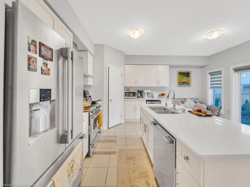 188 Ambrous Crescent, Guelph, ON - Indoor Photo Showing Kitchen With Double Sink