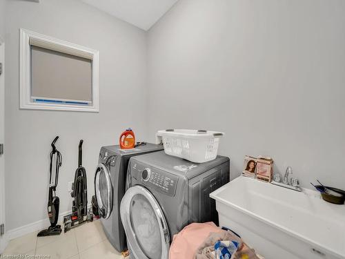 188 Ambrous Crescent, Guelph, ON - Indoor Photo Showing Laundry Room