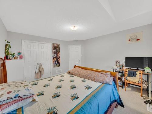 188 Ambrous Crescent, Guelph, ON - Indoor Photo Showing Bedroom