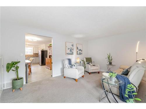 342 Catharine Street N, Hamilton, ON - Indoor Photo Showing Living Room