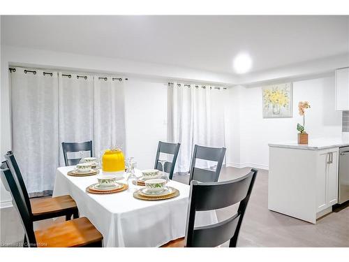 29 Parkside Crescent, Angus, ON - Indoor Photo Showing Dining Room