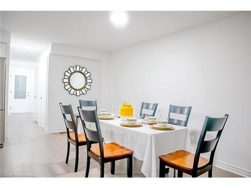 29 Parkside Crescent, Angus, ON - Indoor Photo Showing Dining Room