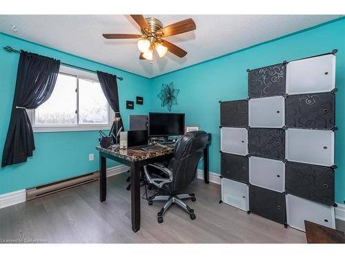 8 Wells Crescent, Barrie, ON - Indoor Photo Showing Office