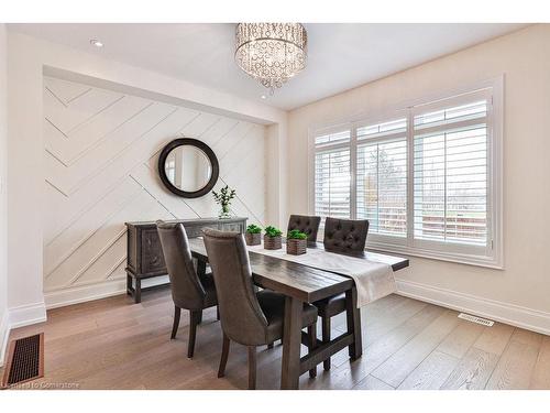 1562 Edencrest Drive, Mississauga, ON - Indoor Photo Showing Dining Room