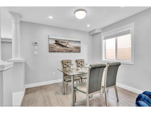 92 Pebblecreek Drive, Kitchener, ON - Indoor Photo Showing Dining Room