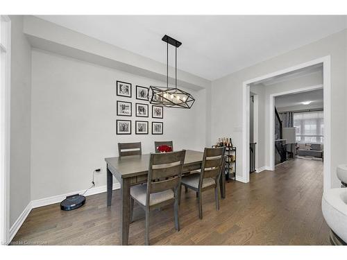 3012 Rivertrail Common, Oakville, ON - Indoor Photo Showing Dining Room