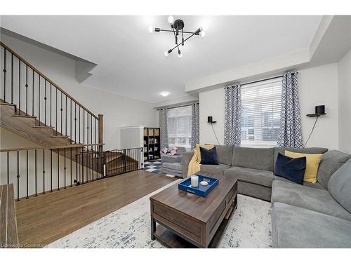 3012 Rivertrail Common, Oakville, ON - Indoor Photo Showing Living Room